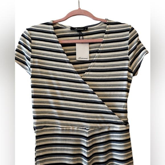 Olivaceous Striped Jumpsuit Size Medium - Picture 4 of 8